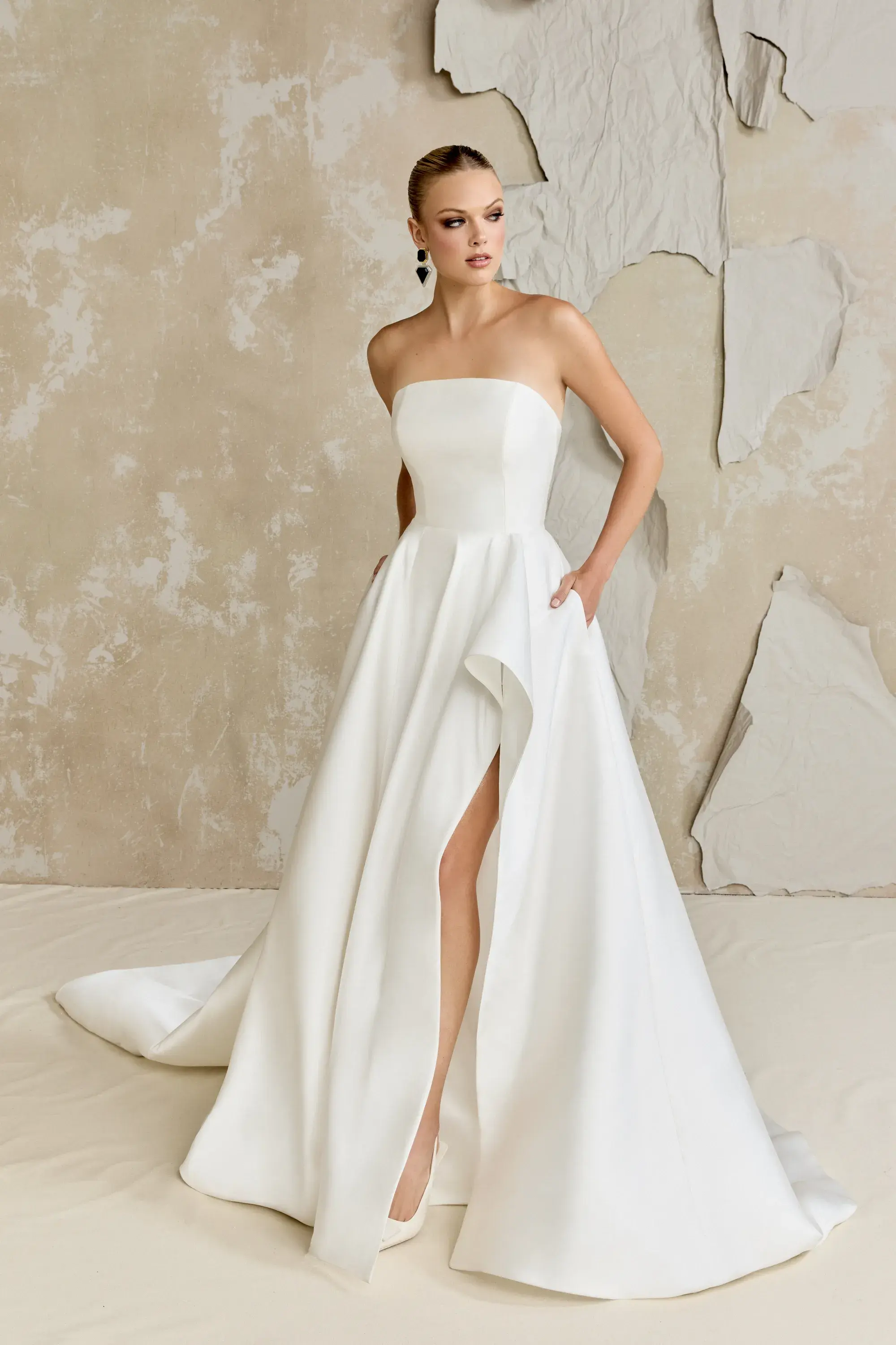 Justin Alexander Signature bridal gown